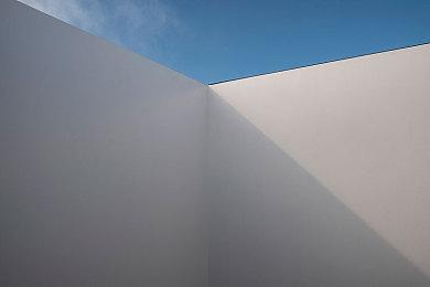 《夜回三》体验版今日上线 10月27日正式发售